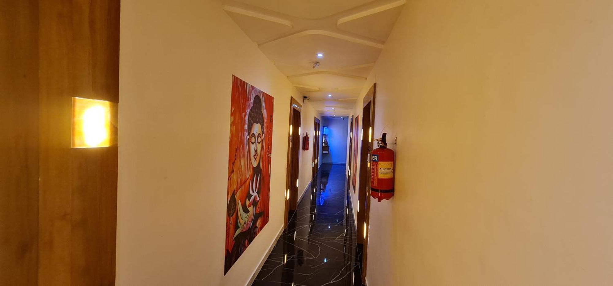 Hotel Vivan 바도다라 외부 사진