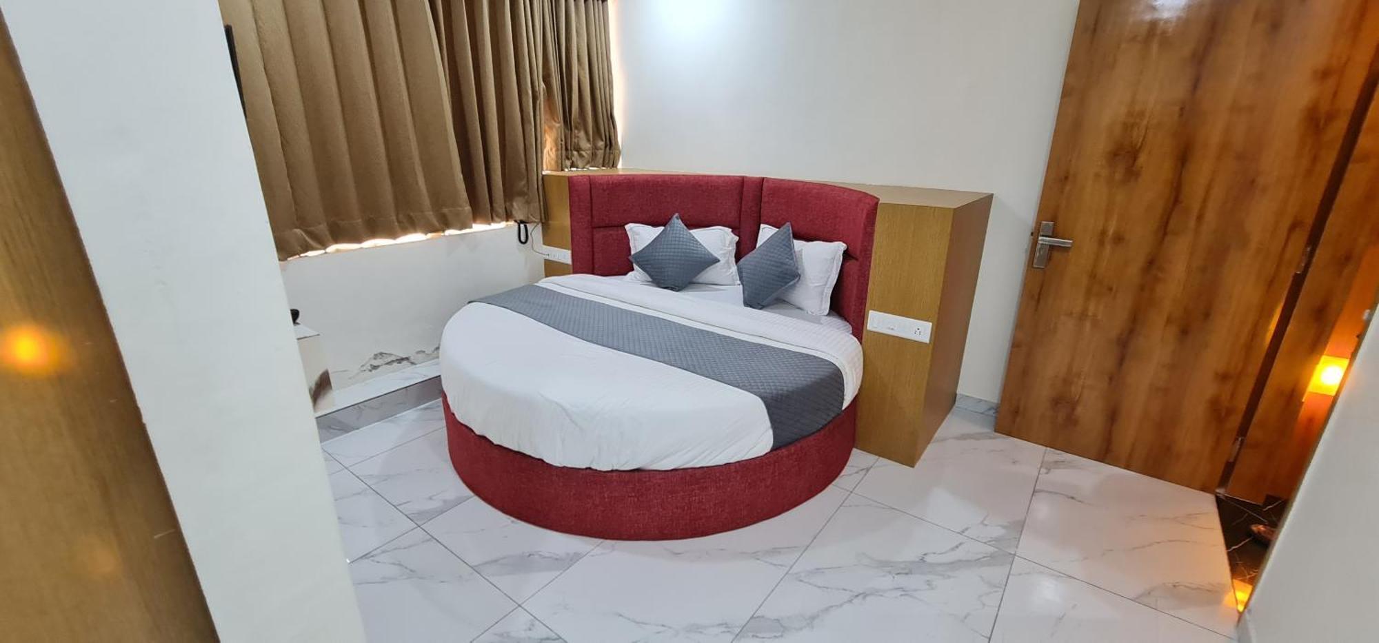 Hotel Vivan 바도다라 외부 사진